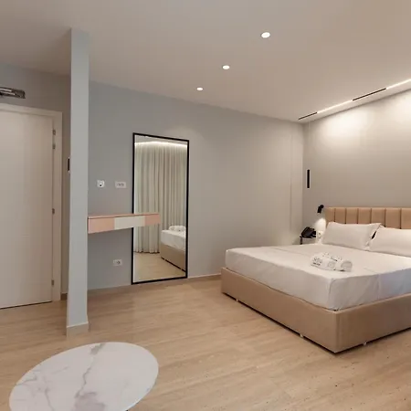 Sirena Garden מלון 3*