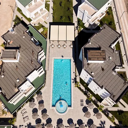 מלון Sirena Garden