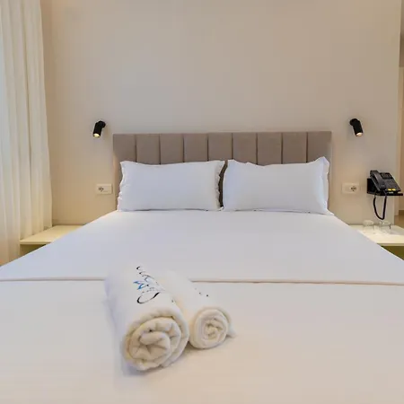 Sirena Garden מלון 3*