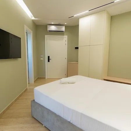 Sirena Garden Отель 3*